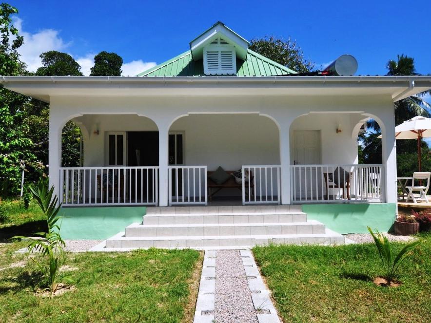 Petit Baie Chalet Pointe Larue エクステリア 写真